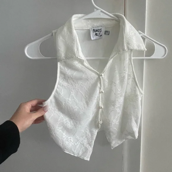 White Collar Top with pearl buttons - Princess Polly - Picture 4 of 4